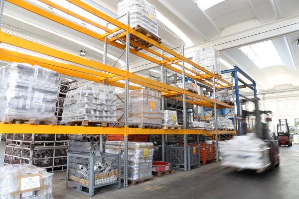 Magazzino e logistica